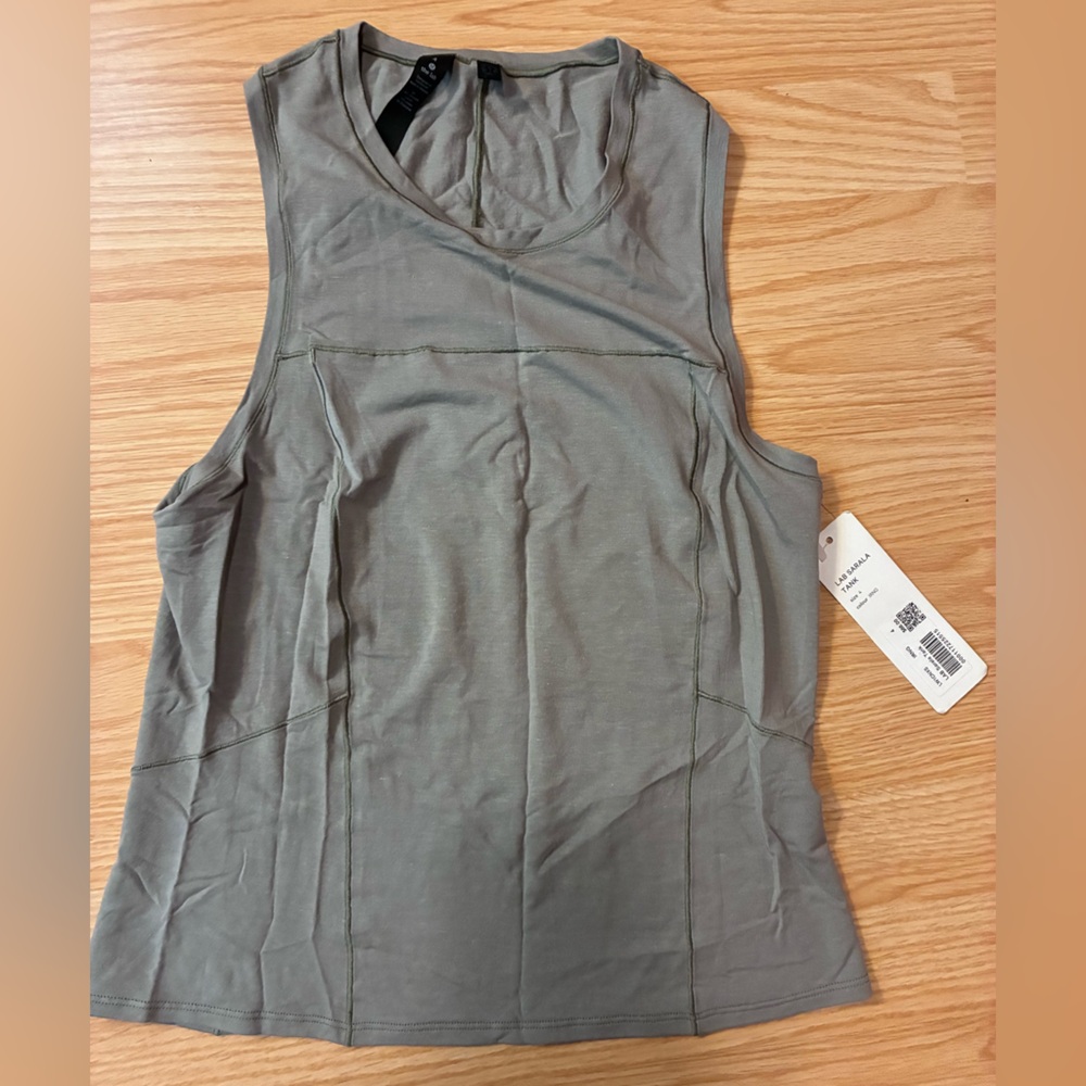 Lululemon tank top NWT